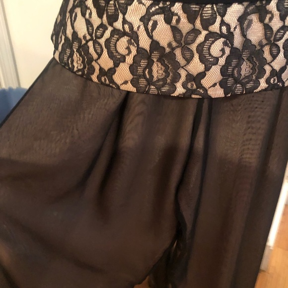 Ultra Dress Collection large black lace,nude lined button back sleeveless - Picture 10 of 10